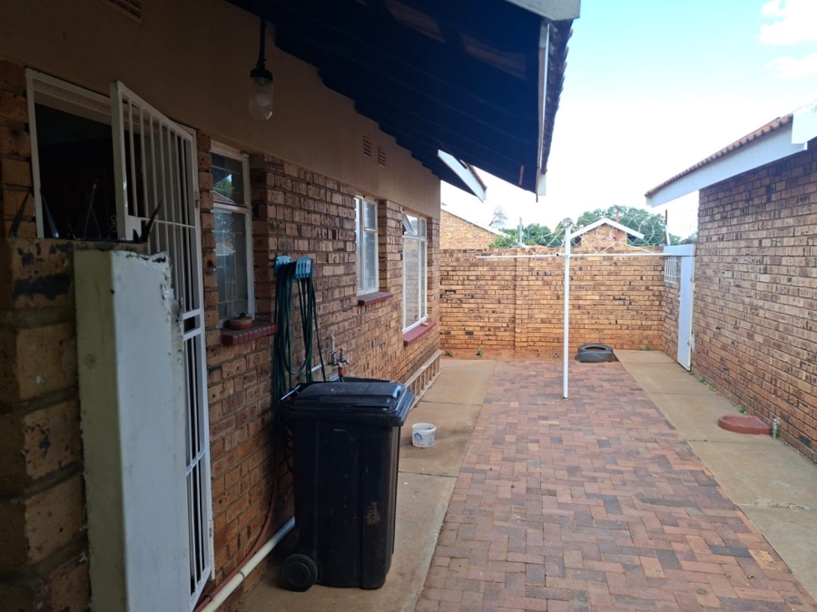 To Let 2 Bedroom Property for Rent in Stilfontein Ext 4 North West